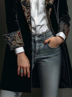 Casandra | Blazer Entallado con Estampado Barroco
