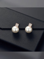 Aretes de perla con cuadrado de cristales en oro rosa