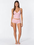 Conjunto de Pijama con Corazones y Detalles de Encaje