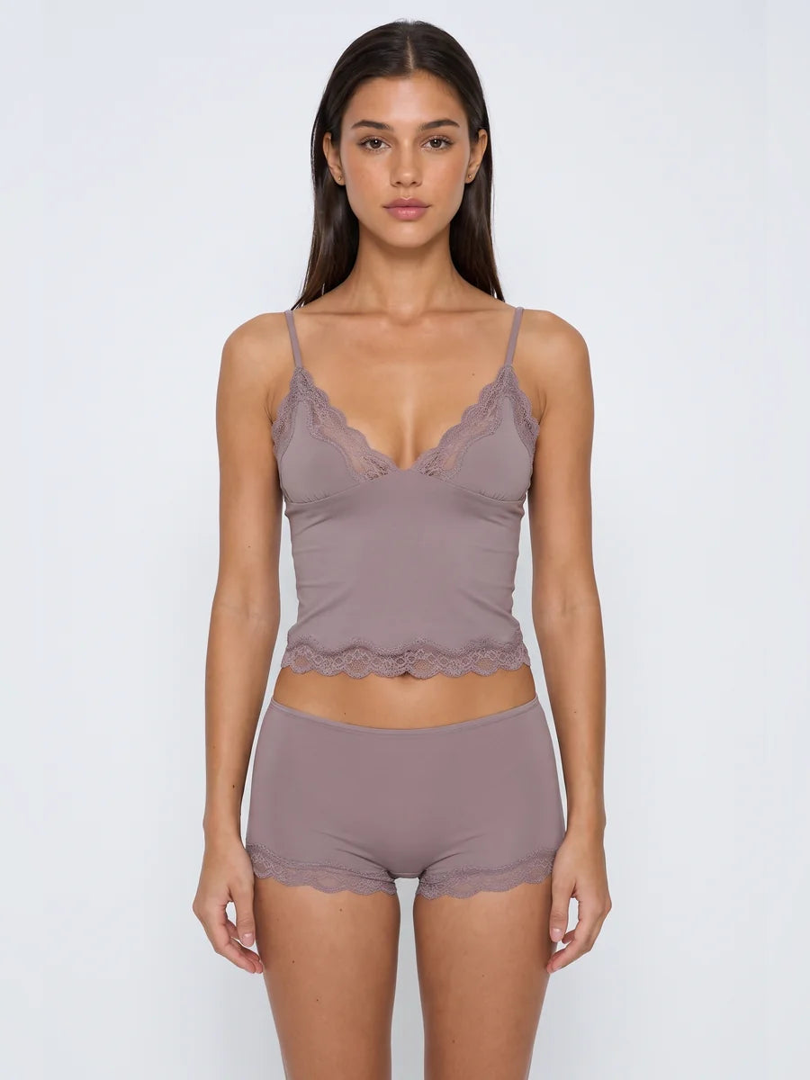 Conjunto de Pijama de Camisola y Short con Borde de Encaje, color lavanda