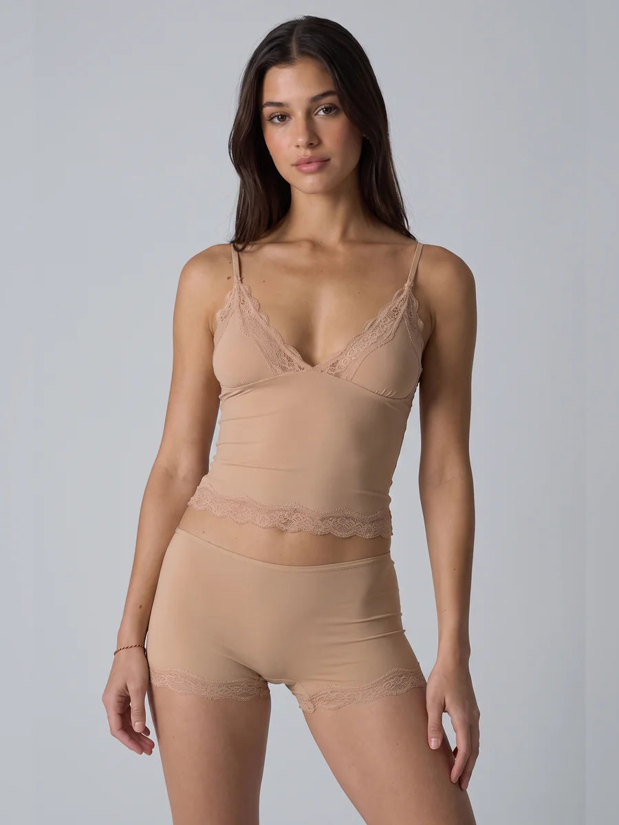 Conjunto de Pijama de Camisola y Short con Borde de Encaje, color beige