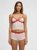 Conjunto de Pijama con Corazones y Detalles de Encaje