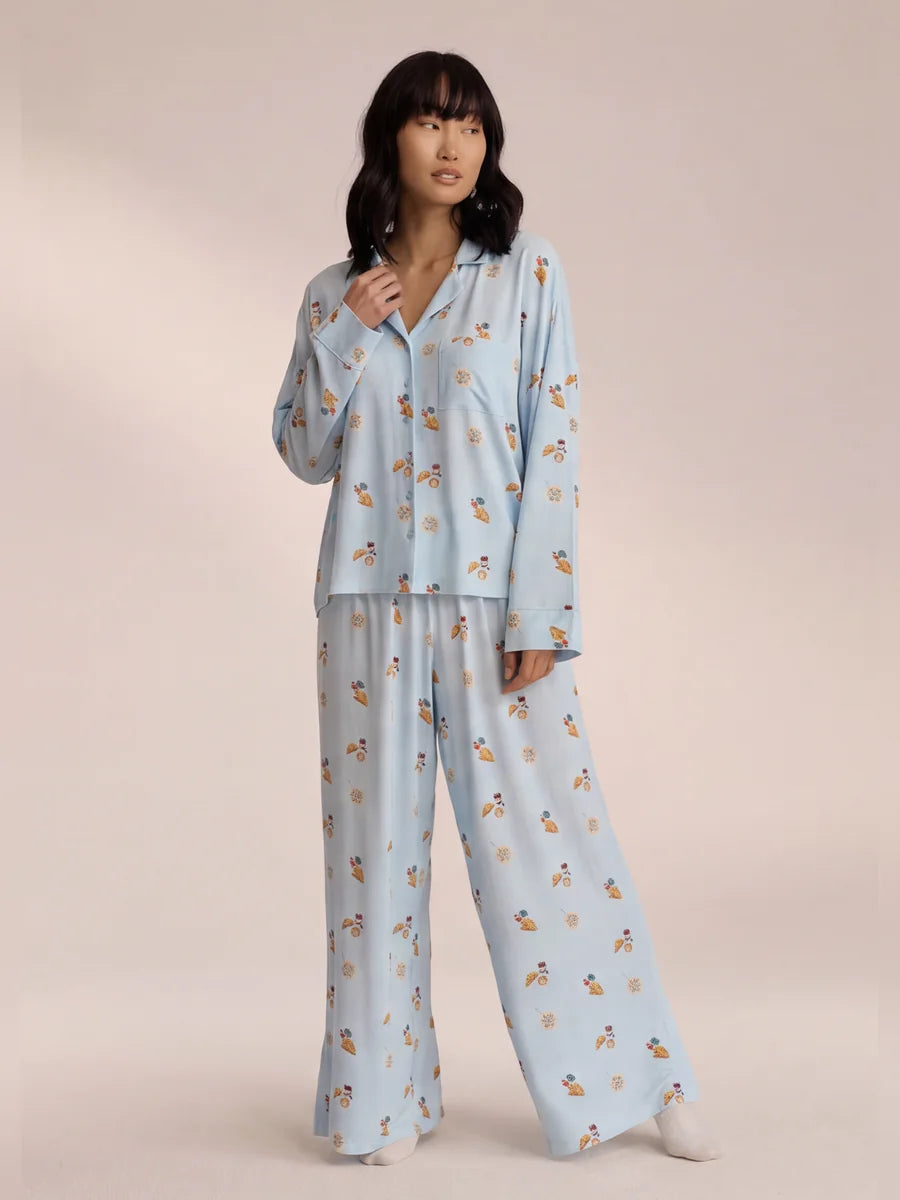 Conjunto de Pijama de Camisa y Pantalón Ancho Estampado, color azul claro