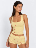 Conjunto de Pijama Acanalado con Estampado de Corazones, color amarillo claro