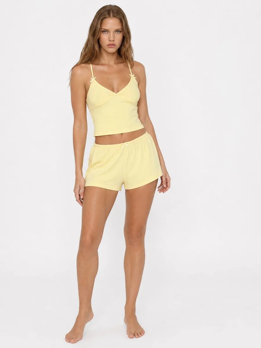 Conjunto de Pijama de Camisola con Lazos y Short, color amarillo claro