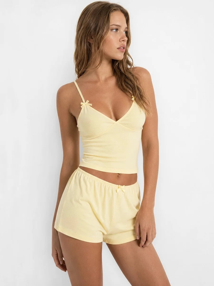 Conjunto de Pijama de Camisola con Lazos y Short, color amarillo claro