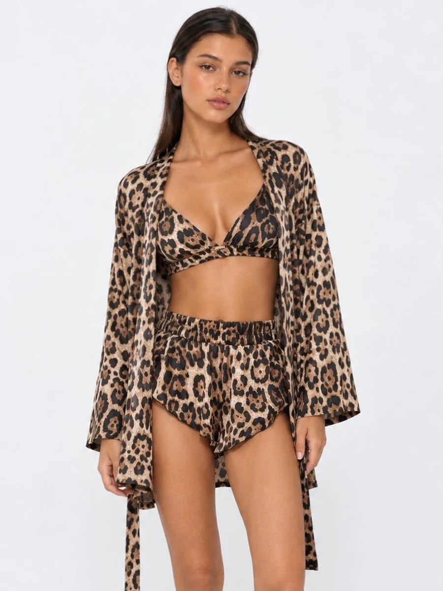 Conjunto de 3 Piezas de Leopardo con Bata