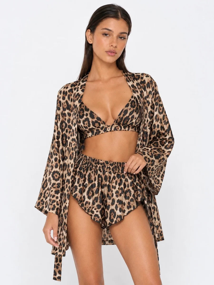 Conjunto de 3 Piezas de Leopardo con Bata