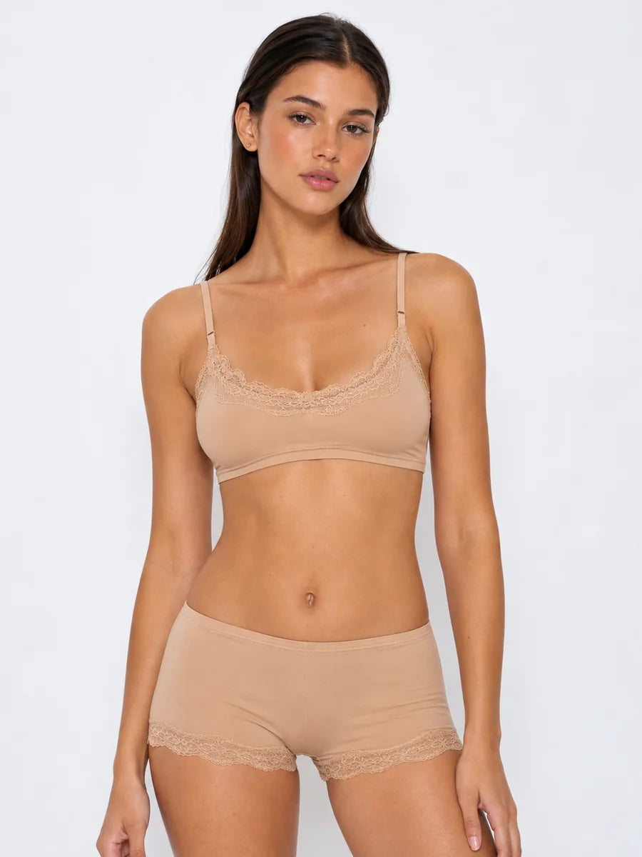 Conjunto Básico de Bralette y Culotte con Encaje, color beige