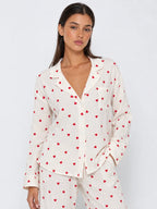 Conjunto de Pijama de Camisa y Pantalón con Corazones