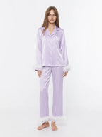 Conjunto de Pijama de Satén con Detalles de Plumas, color lila