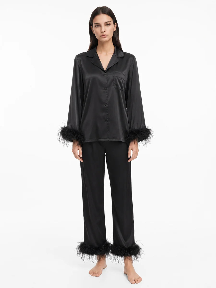 Conjunto de Pijama de Satén con Detalles de Plumas, color negro