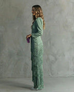 Dahlia | Vestido Elegante con Mangas de Flecos