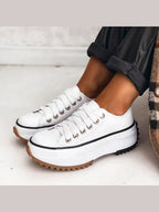 Adelaida | Zapatillas Cómodas con Suela Dentada