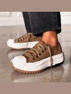 Adelaida | Zapatillas Cómodas con Suela Dentada