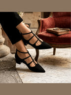Consuelo | Zapatos de Punta con Tiras Cruzadas