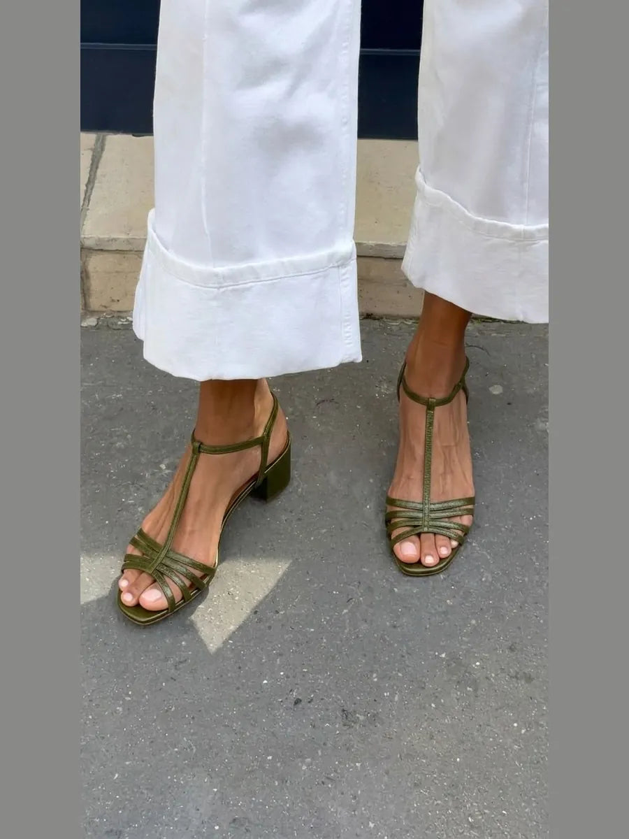 Elisenda | Sandalias Doradas para Todos los Días