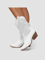 Estefanía | Botas Camperas con Detalles Calados