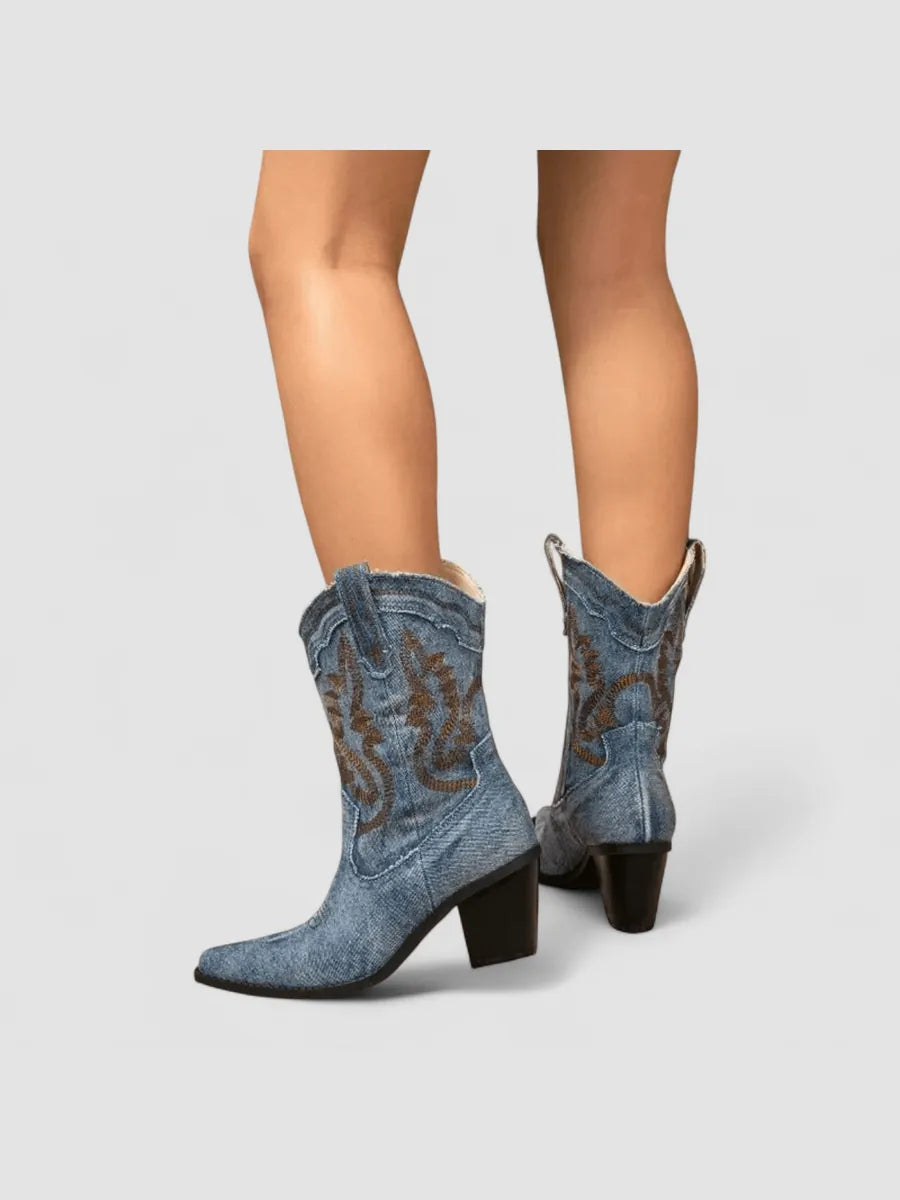 Noemí | Botines Camperos con Bordados