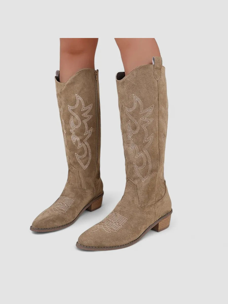 Trinidad | Botas Camperas de Tacón Bajo
